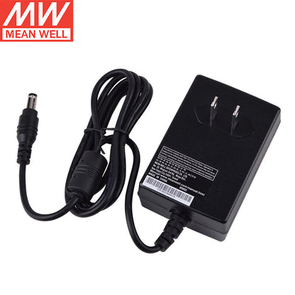 Fuentes de alimentación ITE de montaje en pared de 18W-60W de las series MEAN WELL GST18U / GST25U / GST36U, Nivel VI, enchufe de EE. UU.